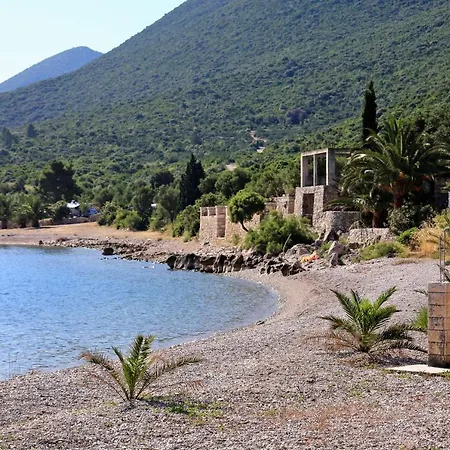 Triple 258a Penzion Trpanj