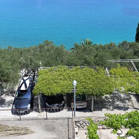 Triple 258a Πανσιόν 3*